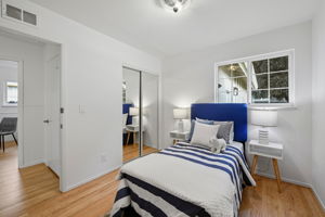 028_f8_183 Benbow Ave