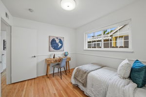 033_f8_183 Benbow Ave