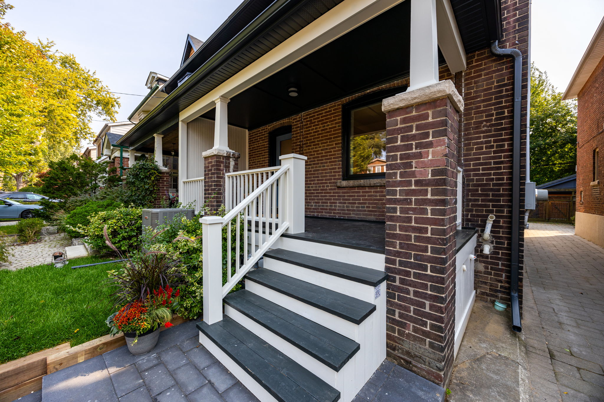 Toronto property showcase — delivered property photograph 3