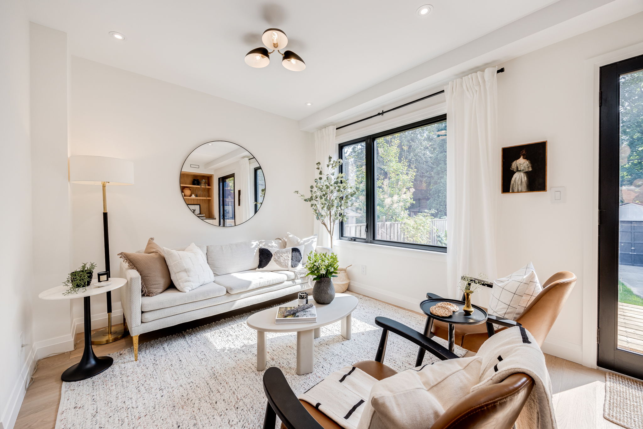 Toronto property showcase — delivered property photograph 17