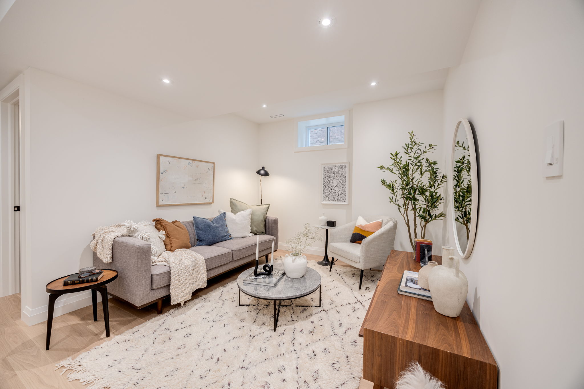 Toronto property showcase — delivered property photograph 76