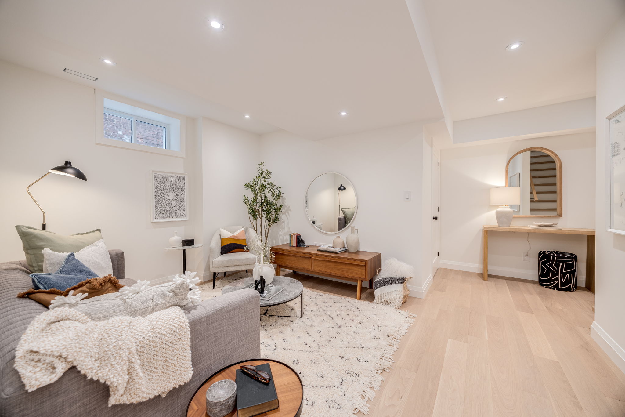 Toronto property showcase — delivered property photograph 79