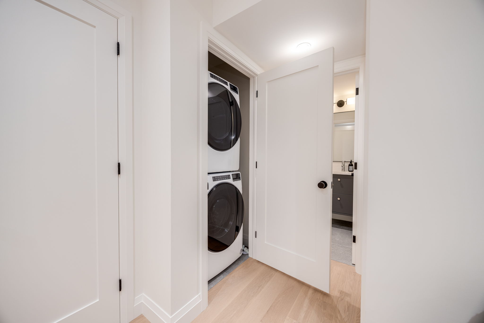 Toronto property showcase — delivered property photograph 80
