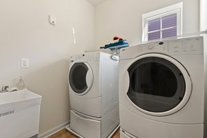  Photo 41