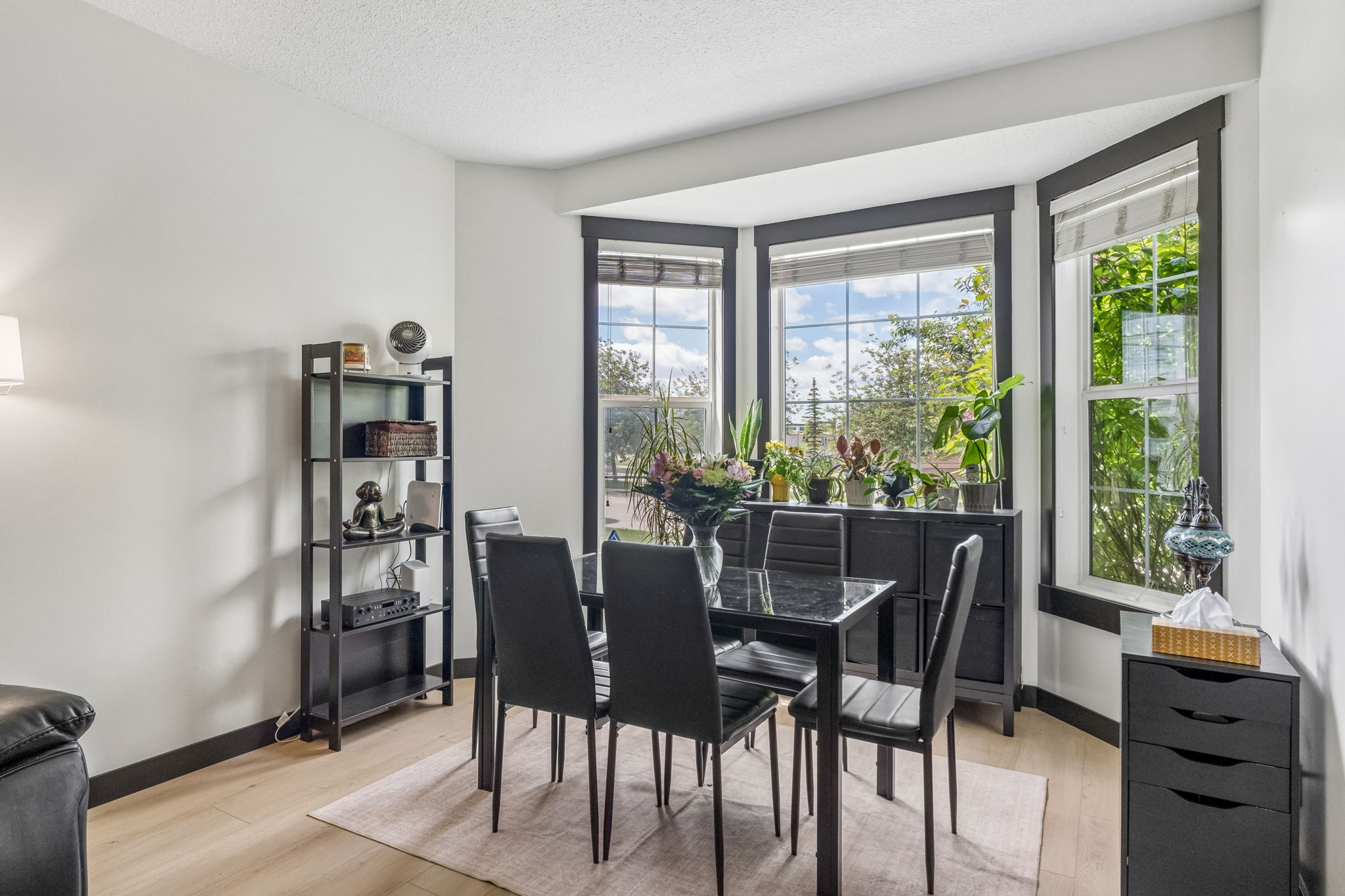 06.11.2026 - Lee Serridge - 183 Rainbow Falls Dr, Chestermere_08