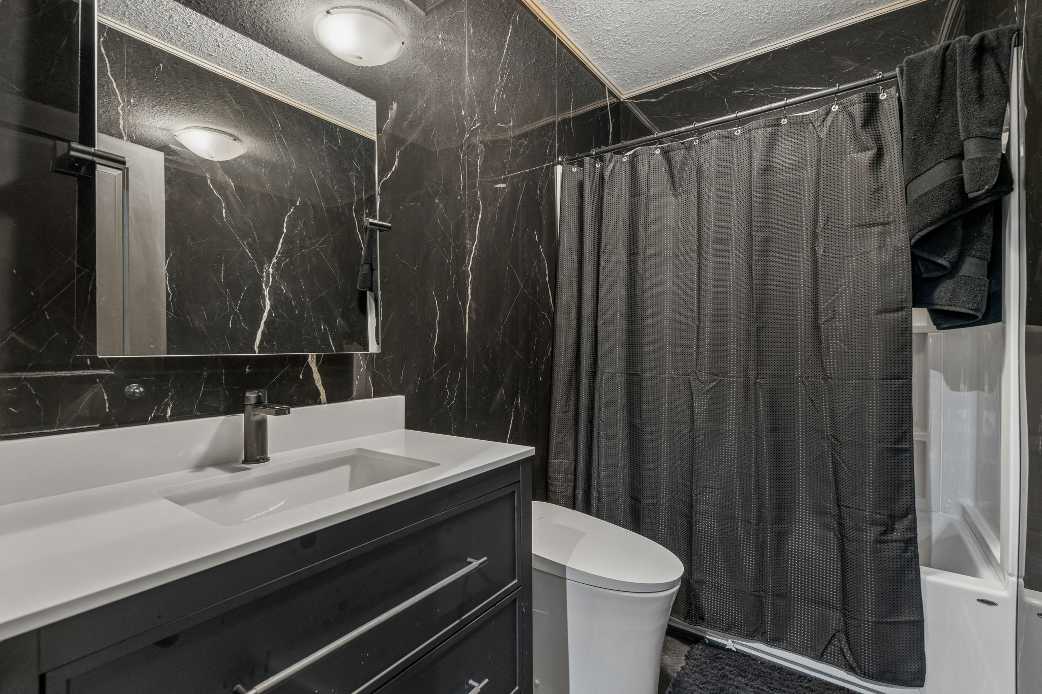 06.11.2026 - Lee Serridge - 183 Rainbow Falls Dr, Chestermere_24