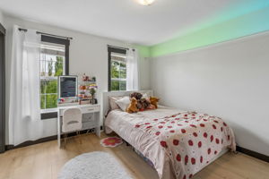 06.11.2026 - Lee Serridge - 183 Rainbow Falls Dr, Chestermere_15