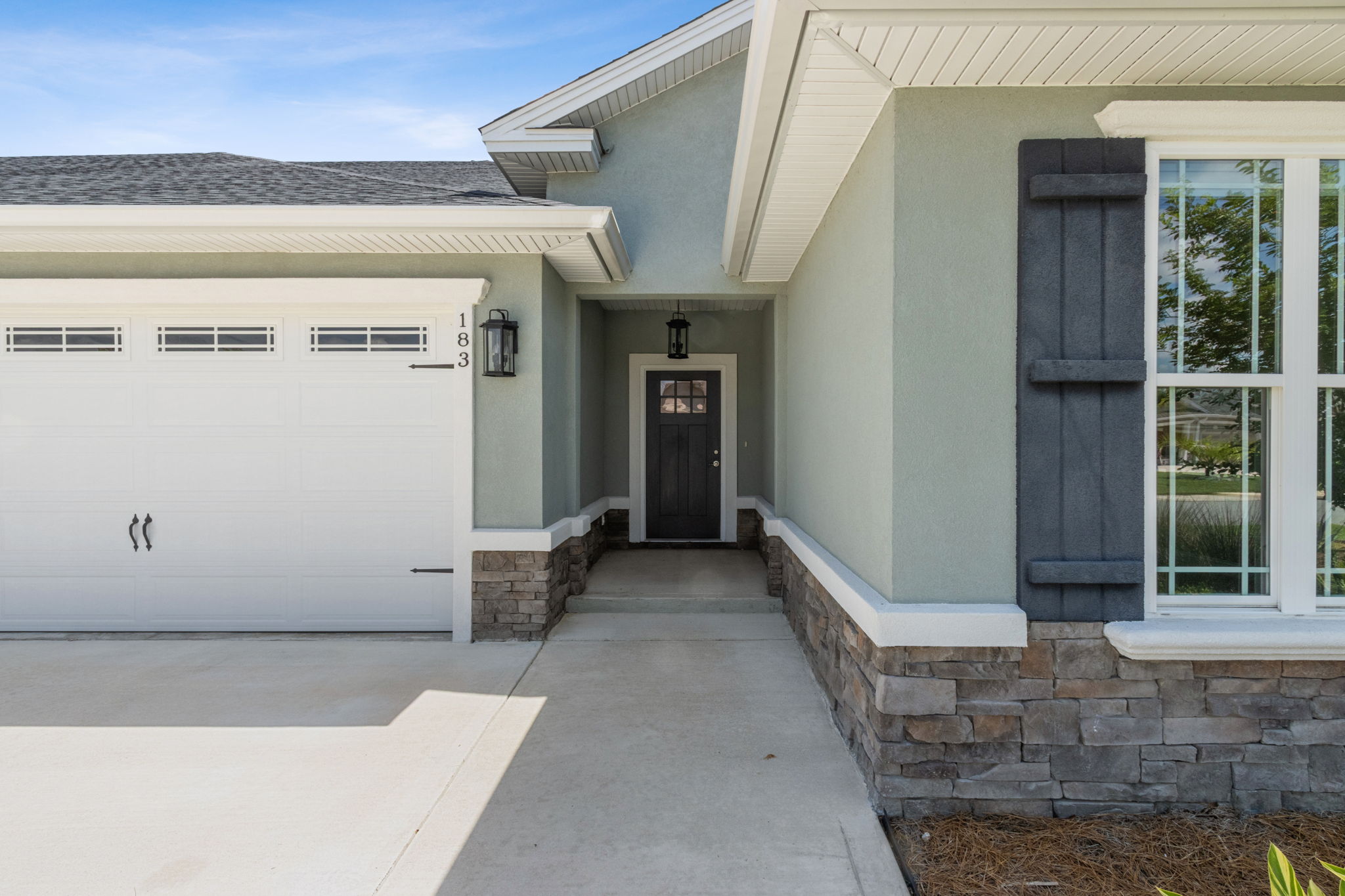 Front Entry Detail