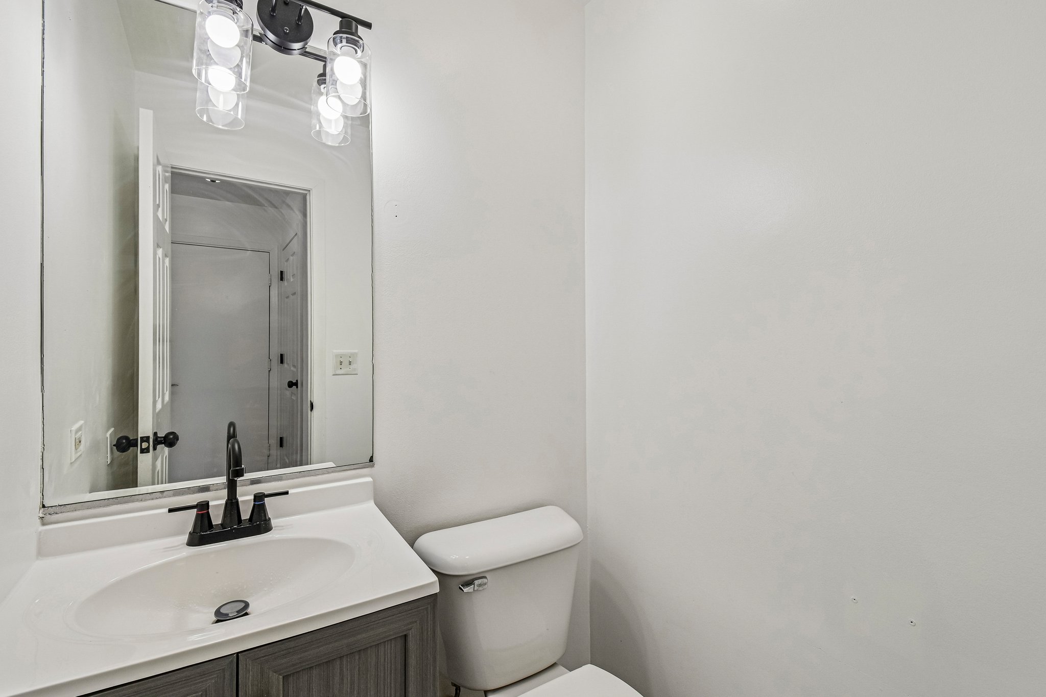 183 W Algonquin Rd-S1305-018.jpg