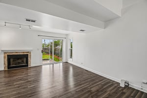 183 W Algonquin Rd-S1305-006.jpg