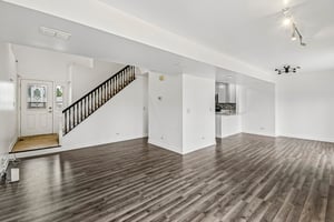 183 W Algonquin Rd-S1305-008.jpg
