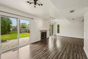 183 W Algonquin Rd-S1305-010.jpg