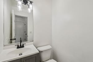 183 W Algonquin Rd-S1305-018.jpg