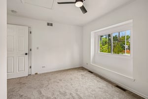 183 W Algonquin Rd-S1305-023.jpg