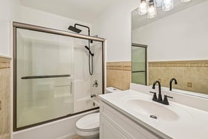 183 W Algonquin Rd-S1305-024.jpg