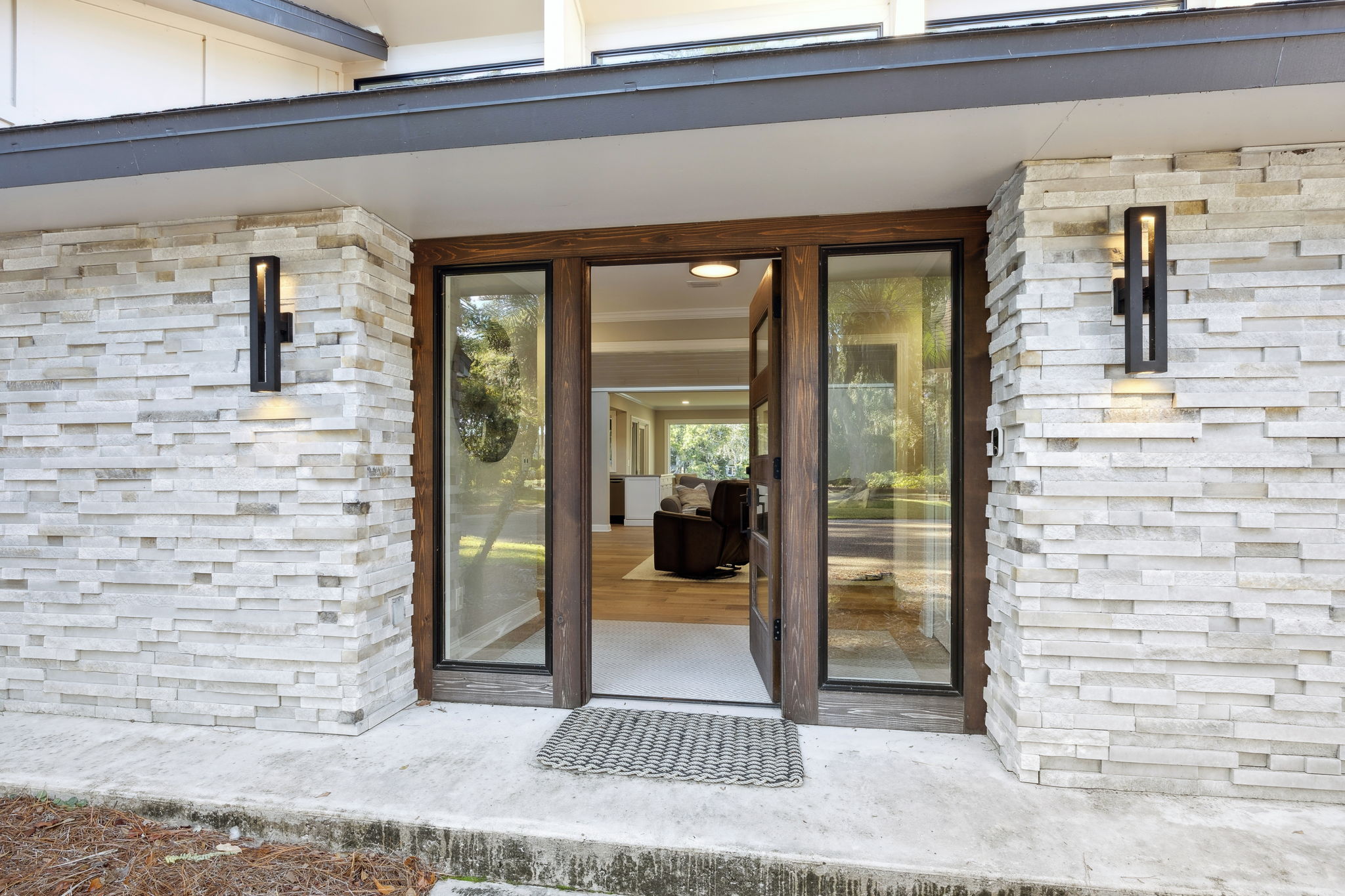 Front Entry Detail