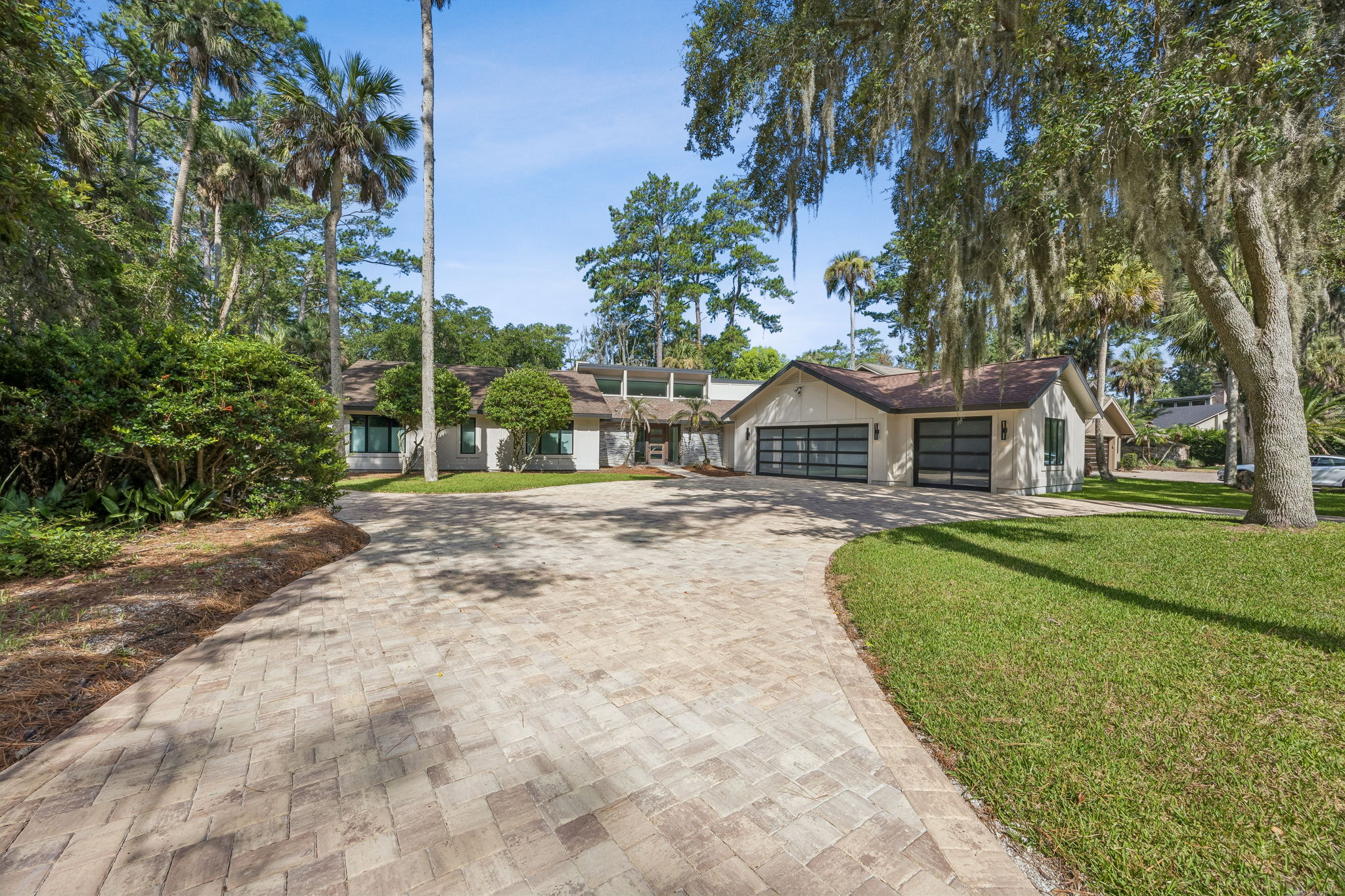 Welcome to 183 Water Oak Dr