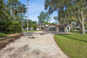 Welcome to 183 Water Oak Dr