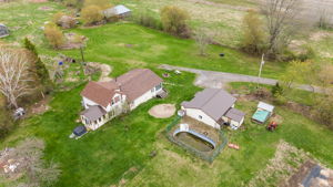  Photo 48