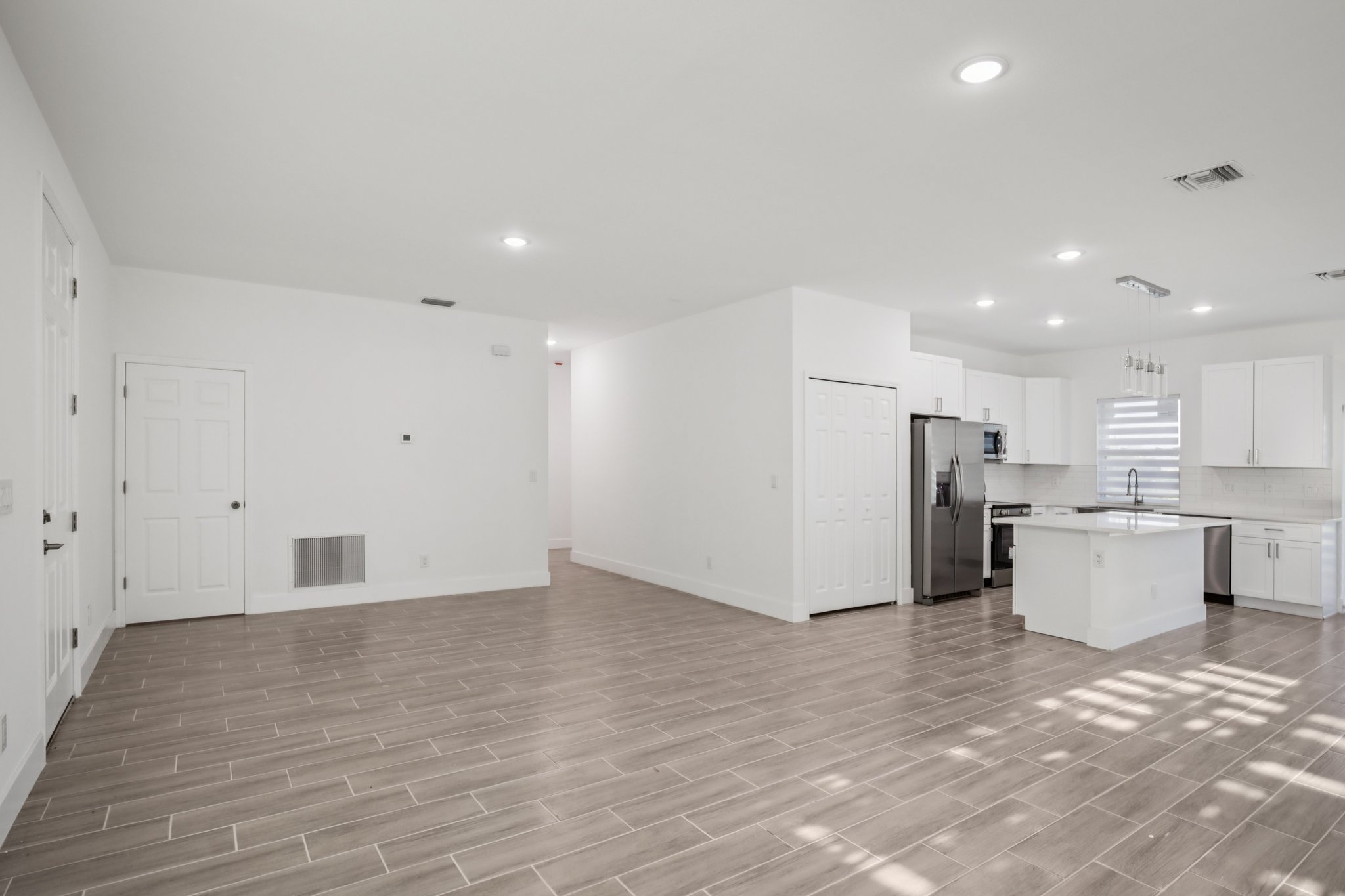 Wright Dr-S0209-007.jpg