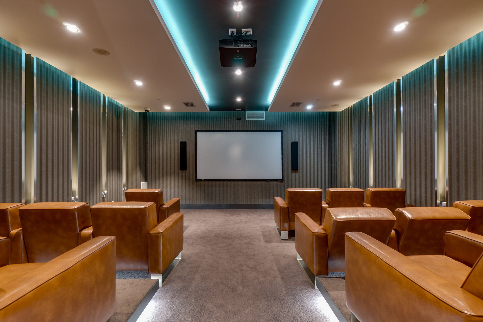 Toronto property showcase — delivered property photograph 36