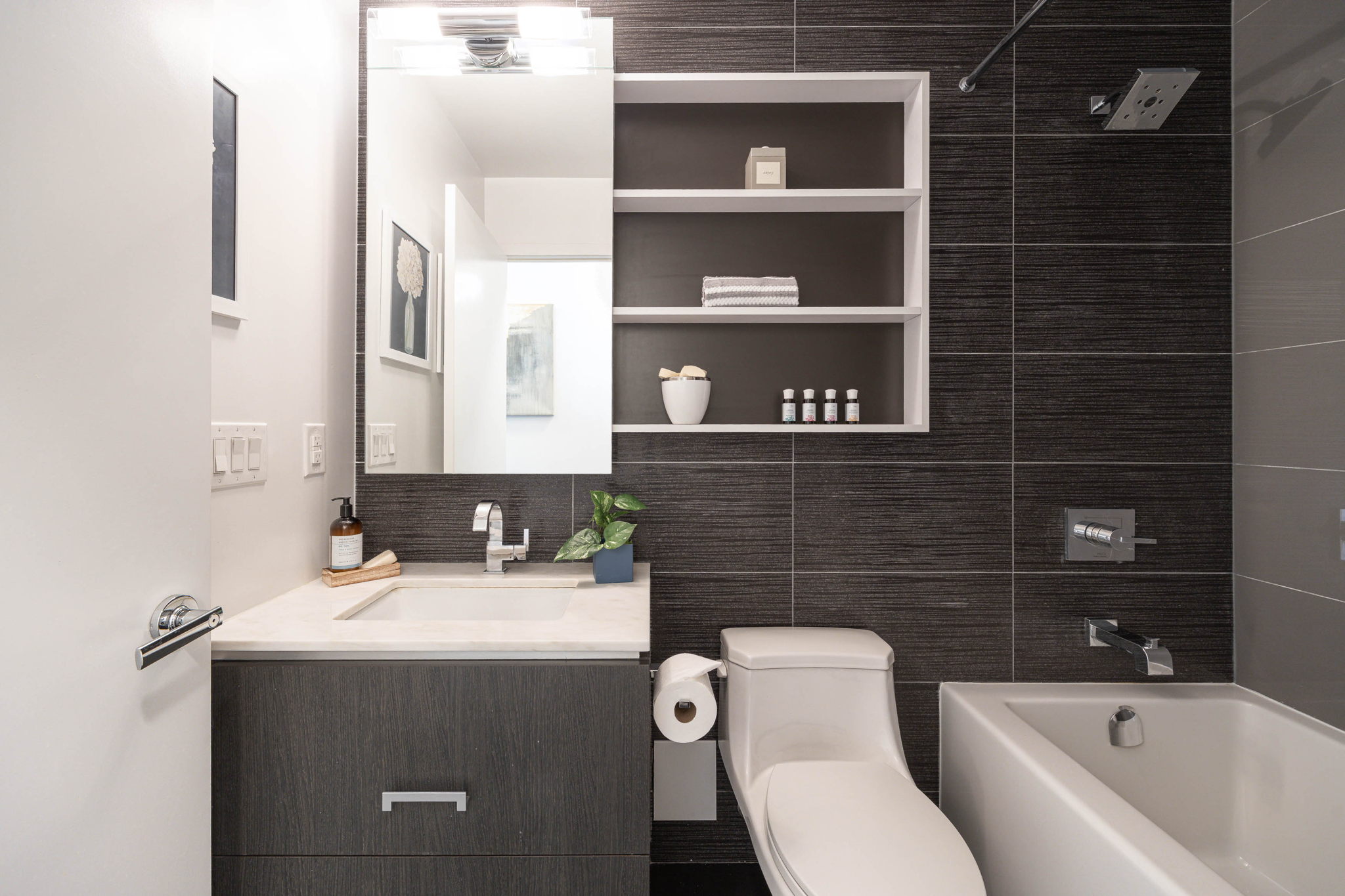 Toronto property showcase — delivered property photograph 14