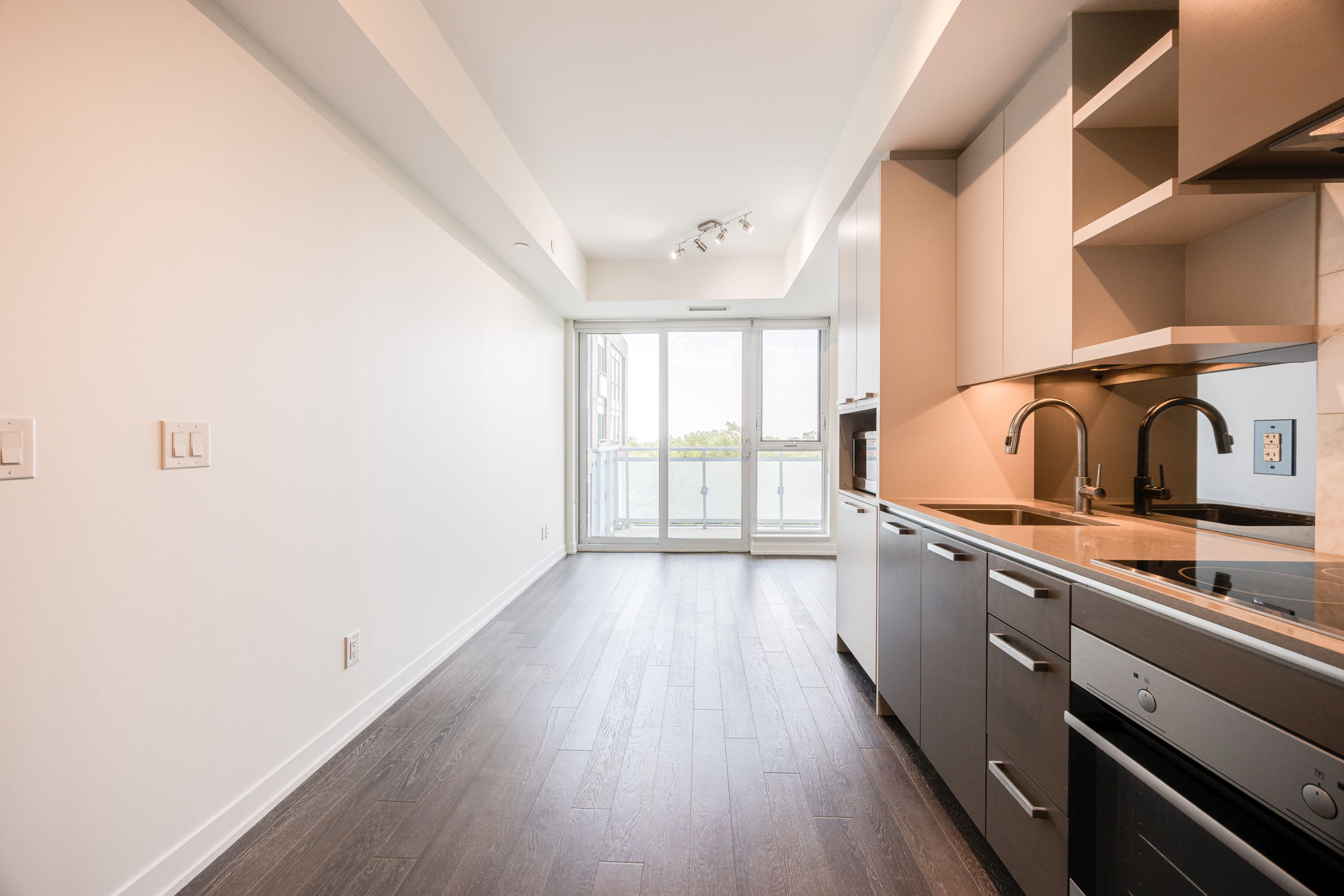 Toronto property showcase — delivered property photograph 9