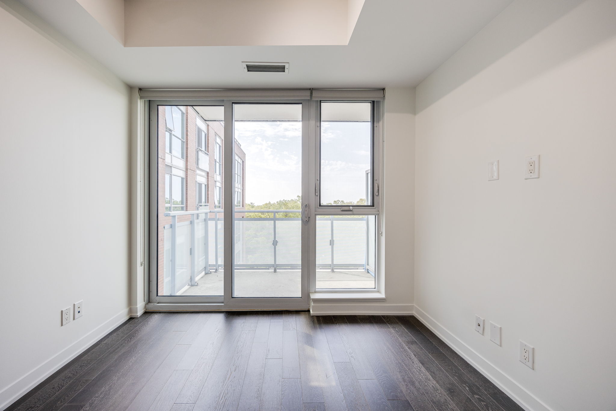 Toronto property showcase — delivered property photograph 12
