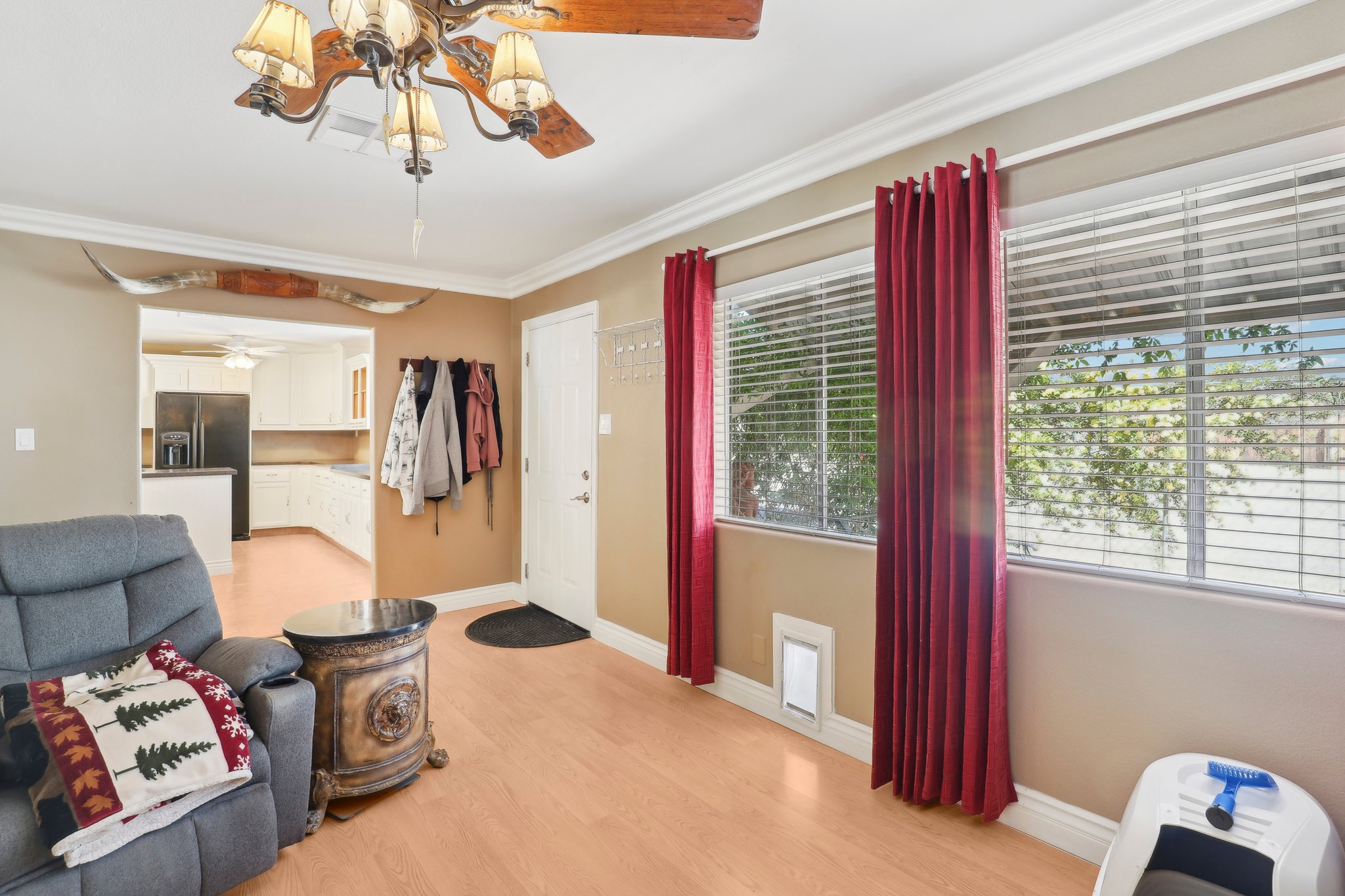 Heritage Dr-1204-015.jpg