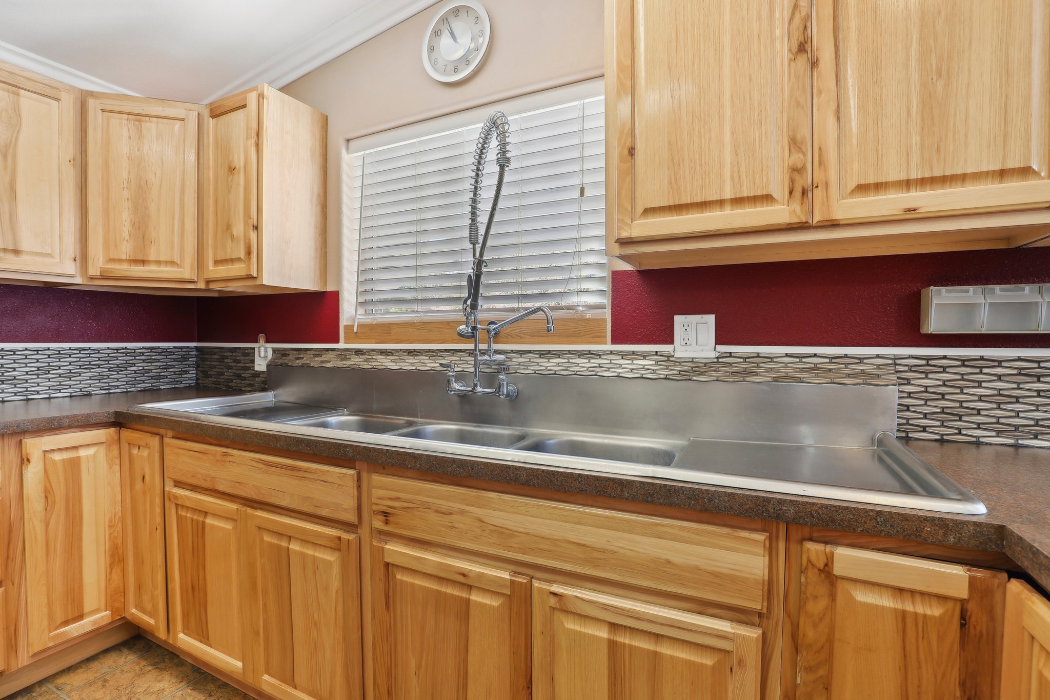 Heritage Dr-1204-022.jpg