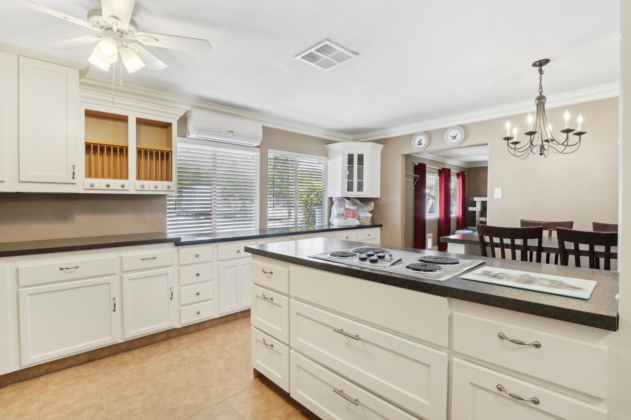 Heritage Dr-1204-034.jpg