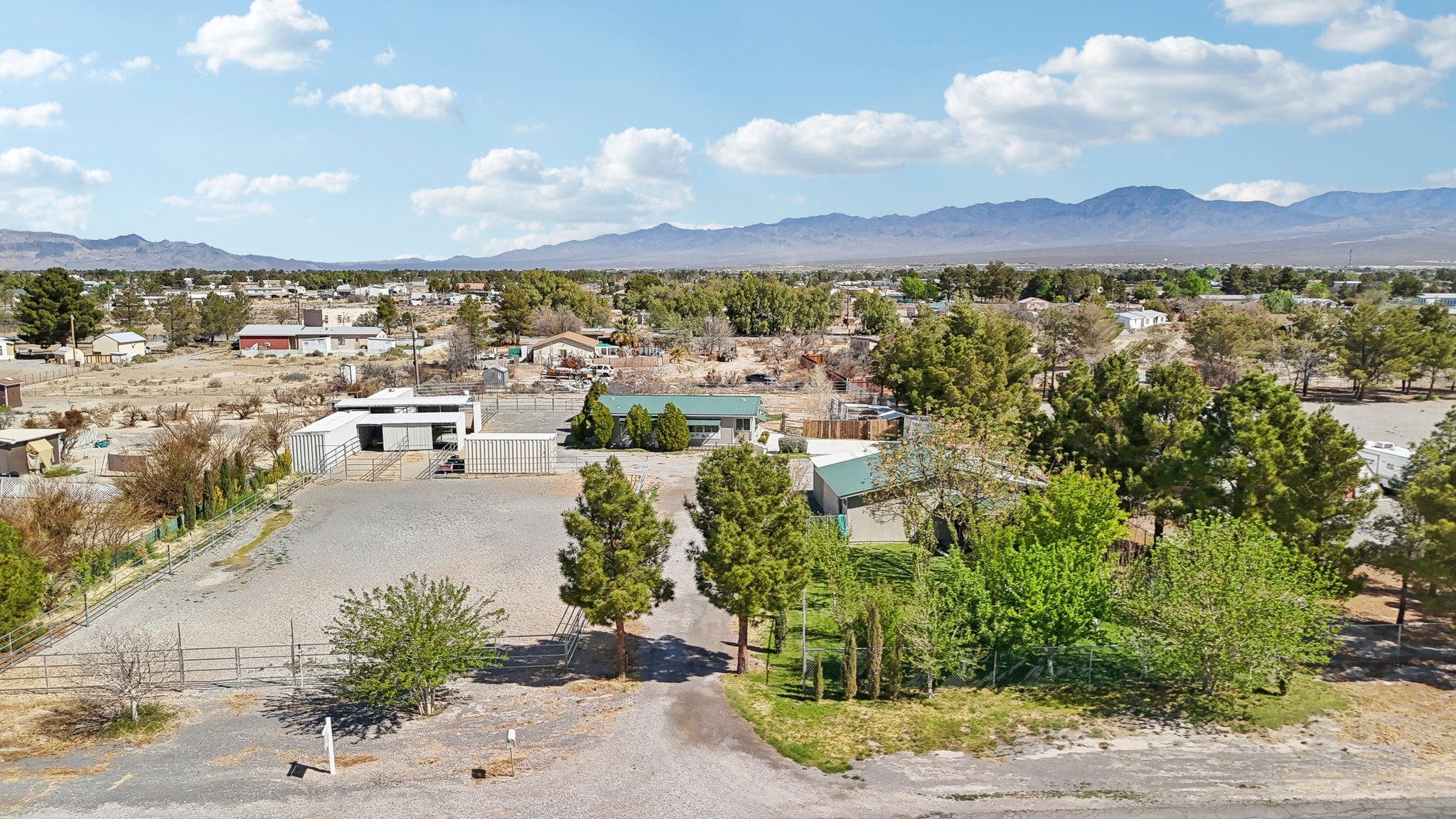 Heritage Dr-1204-093.jpg