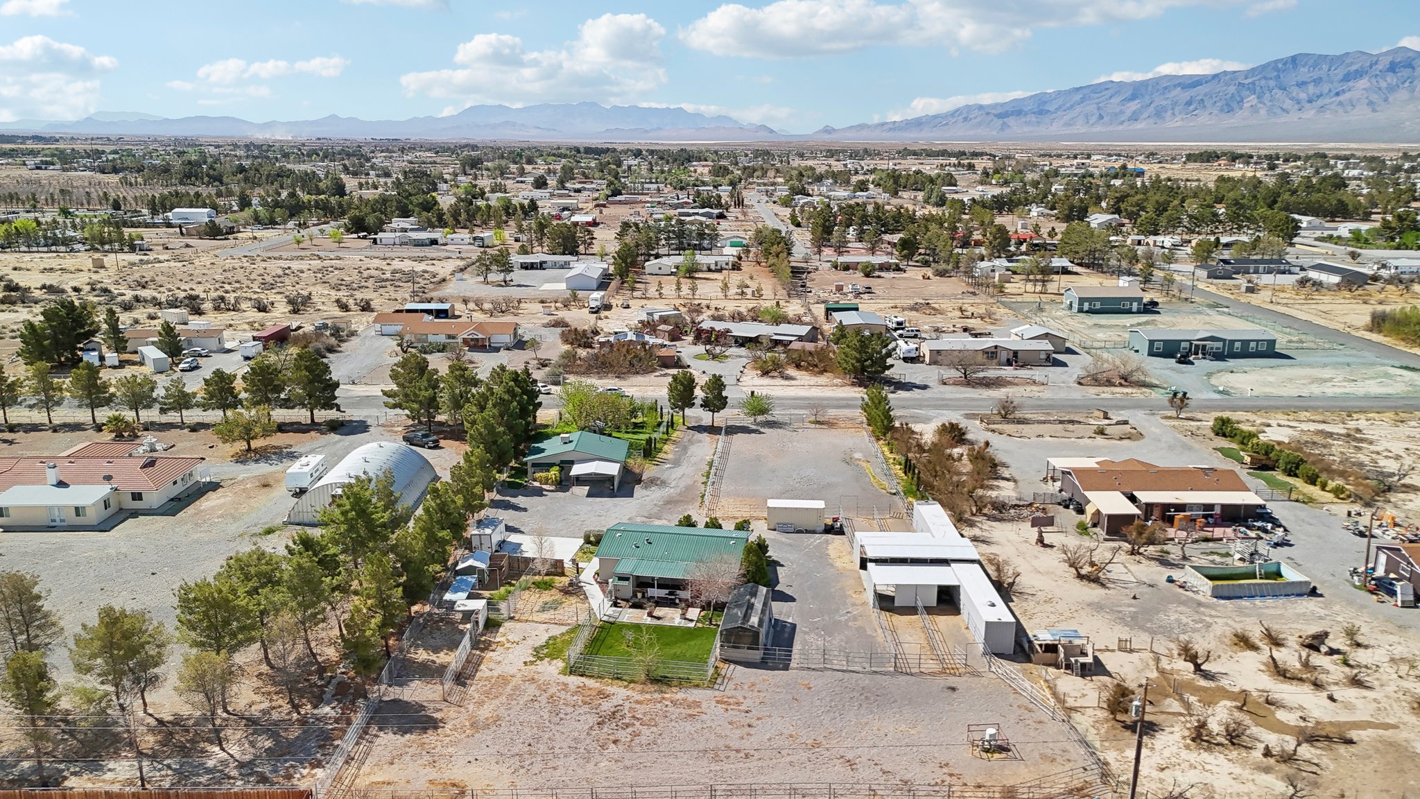 Heritage Dr-1204-100.jpg