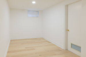  Photo 34