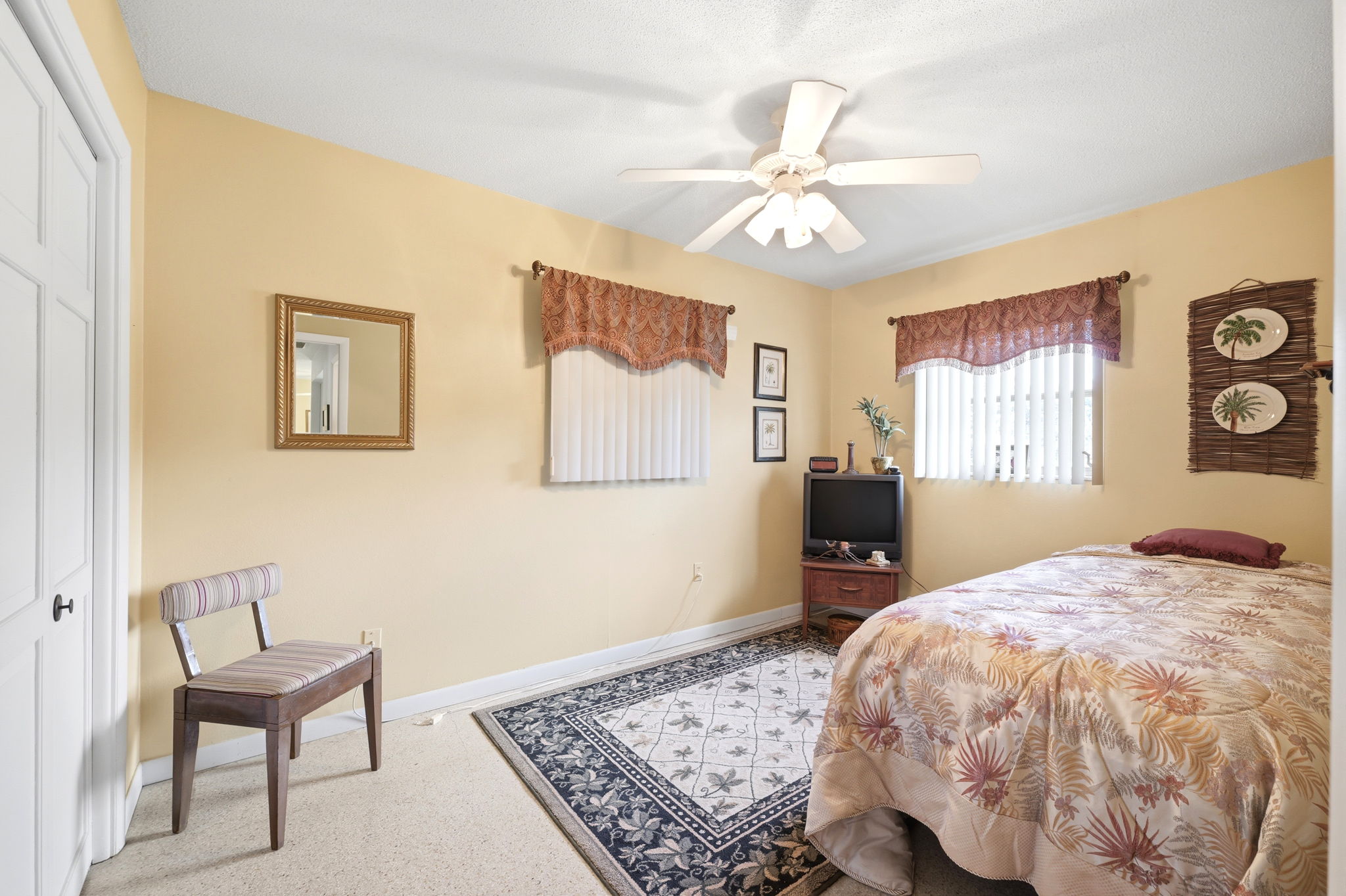  Photo 22