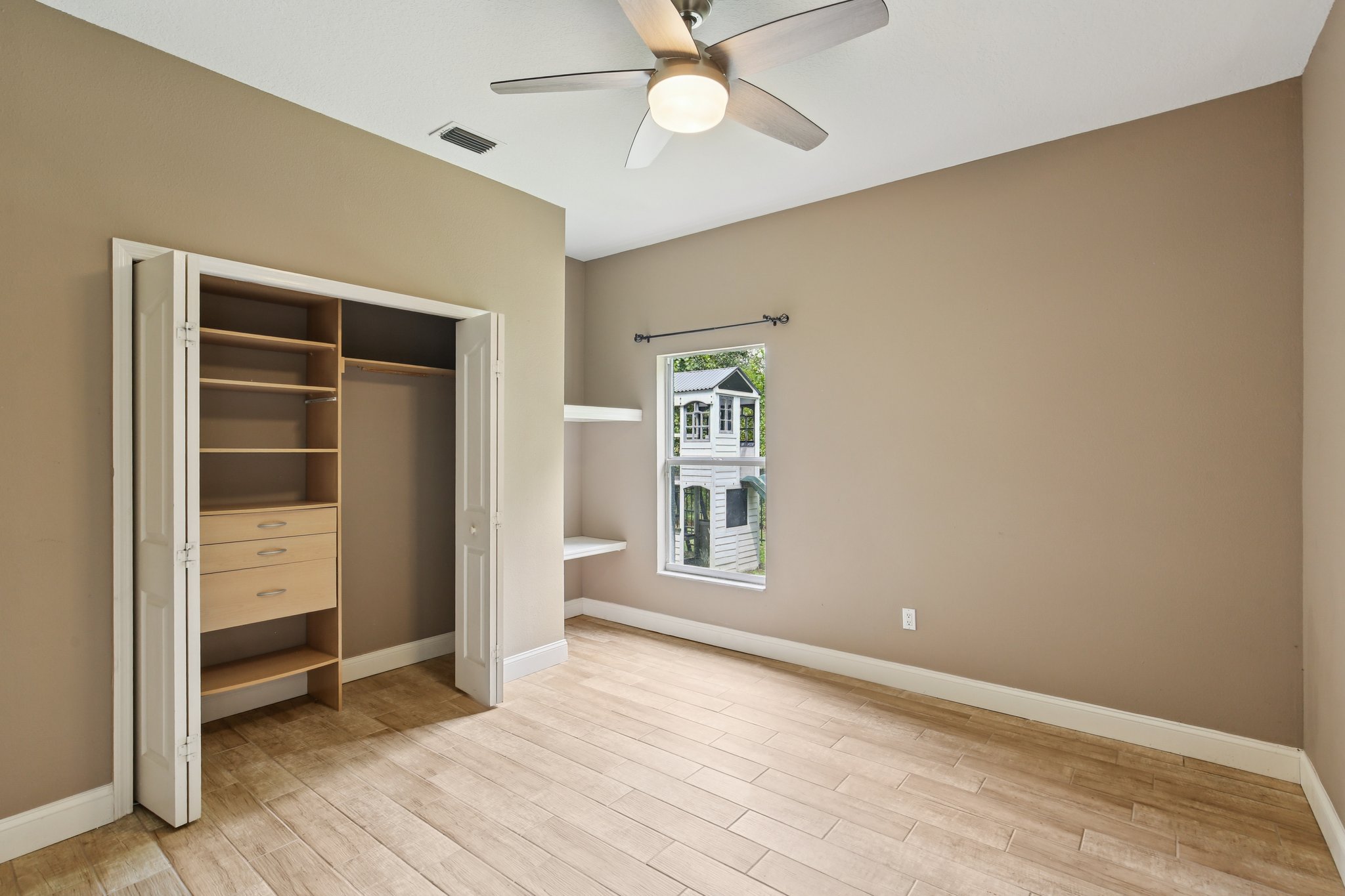 Bankston Pl-S2708-041.jpg