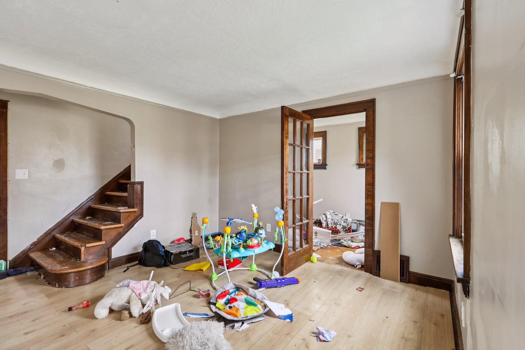 La Salle Ave-S0804-005.jpg