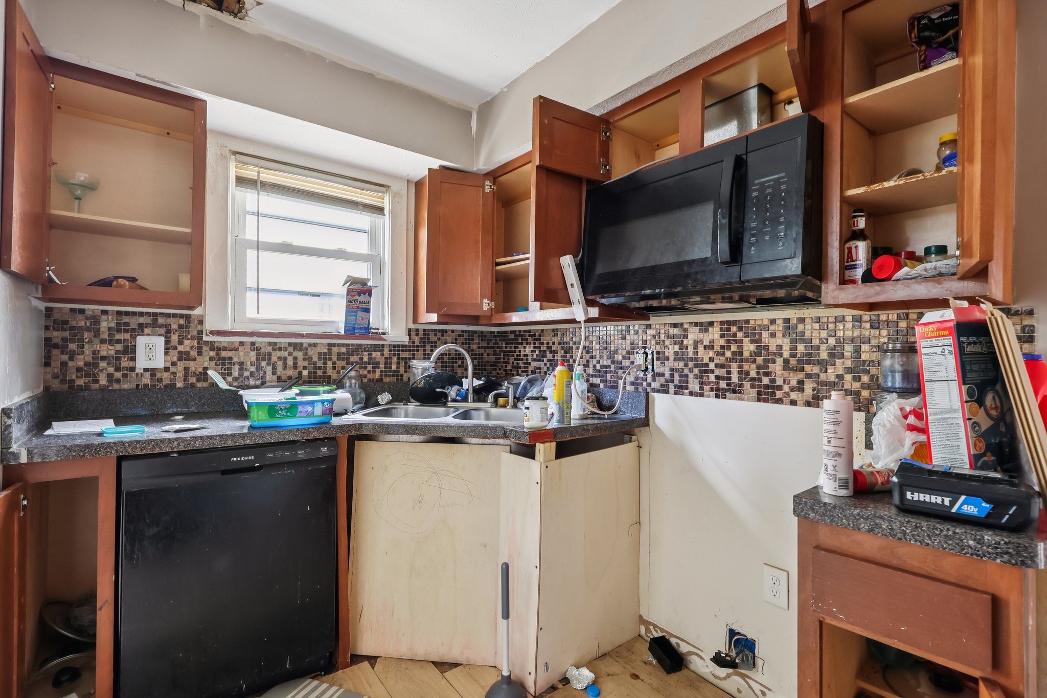 La Salle Ave-S0804-013.jpg