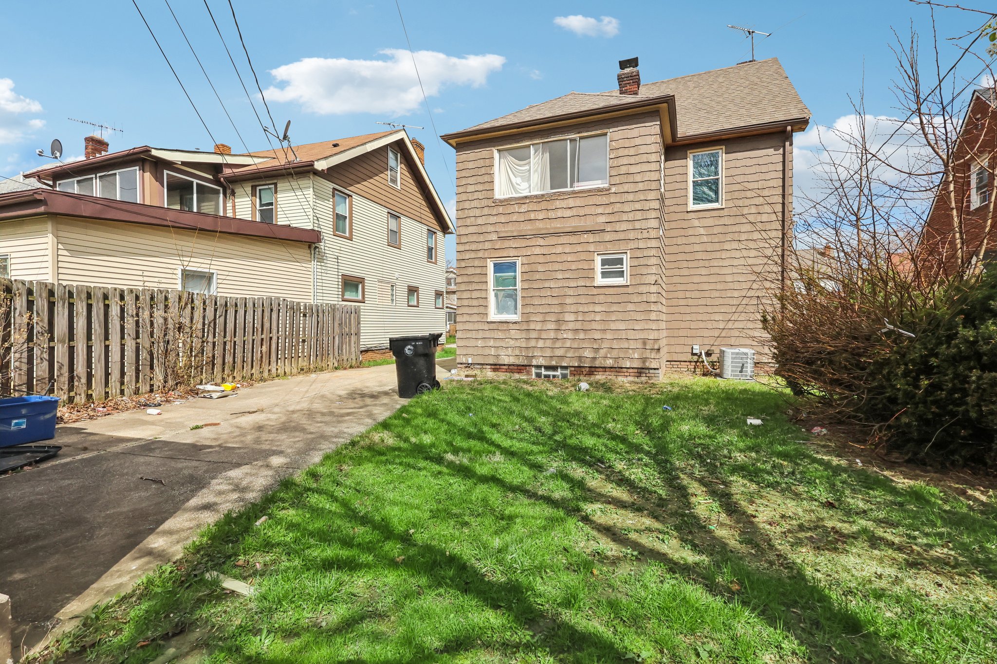 La Salle Ave-S0804-024.jpg