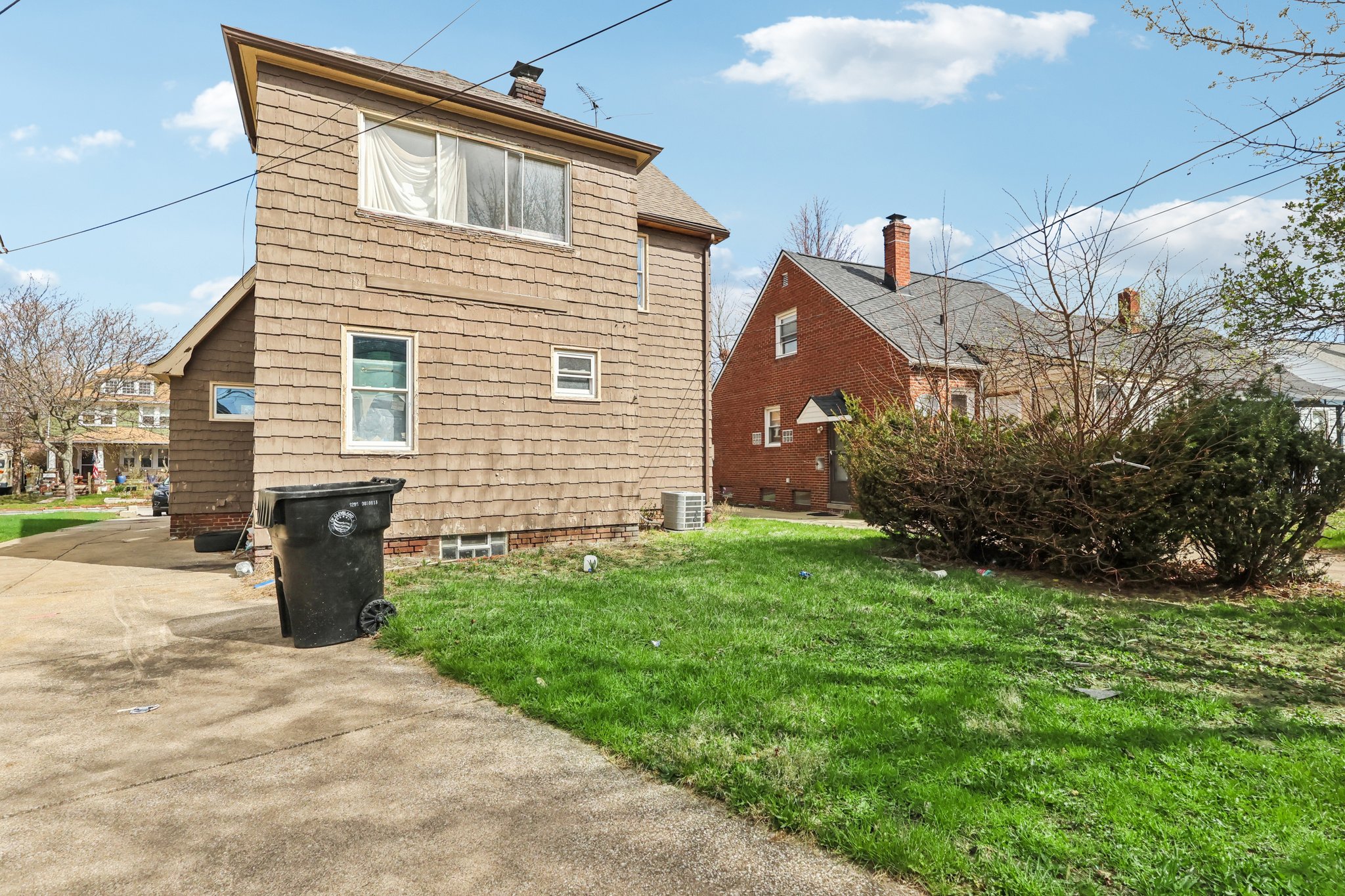 La Salle Ave-S0804-025.jpg