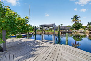 Dock 1 of 3