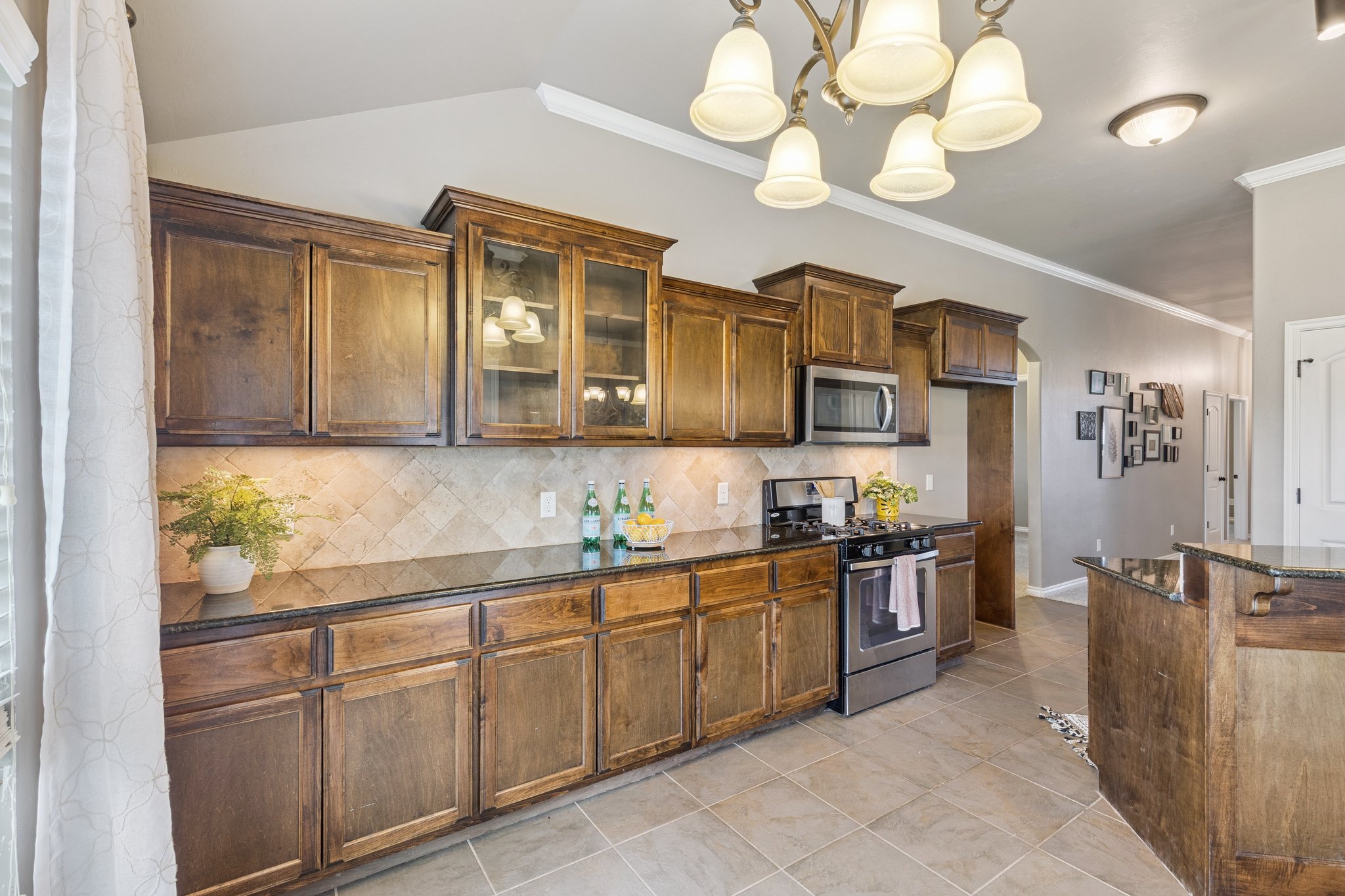 18313 Summer Grove Ave_010.jpg