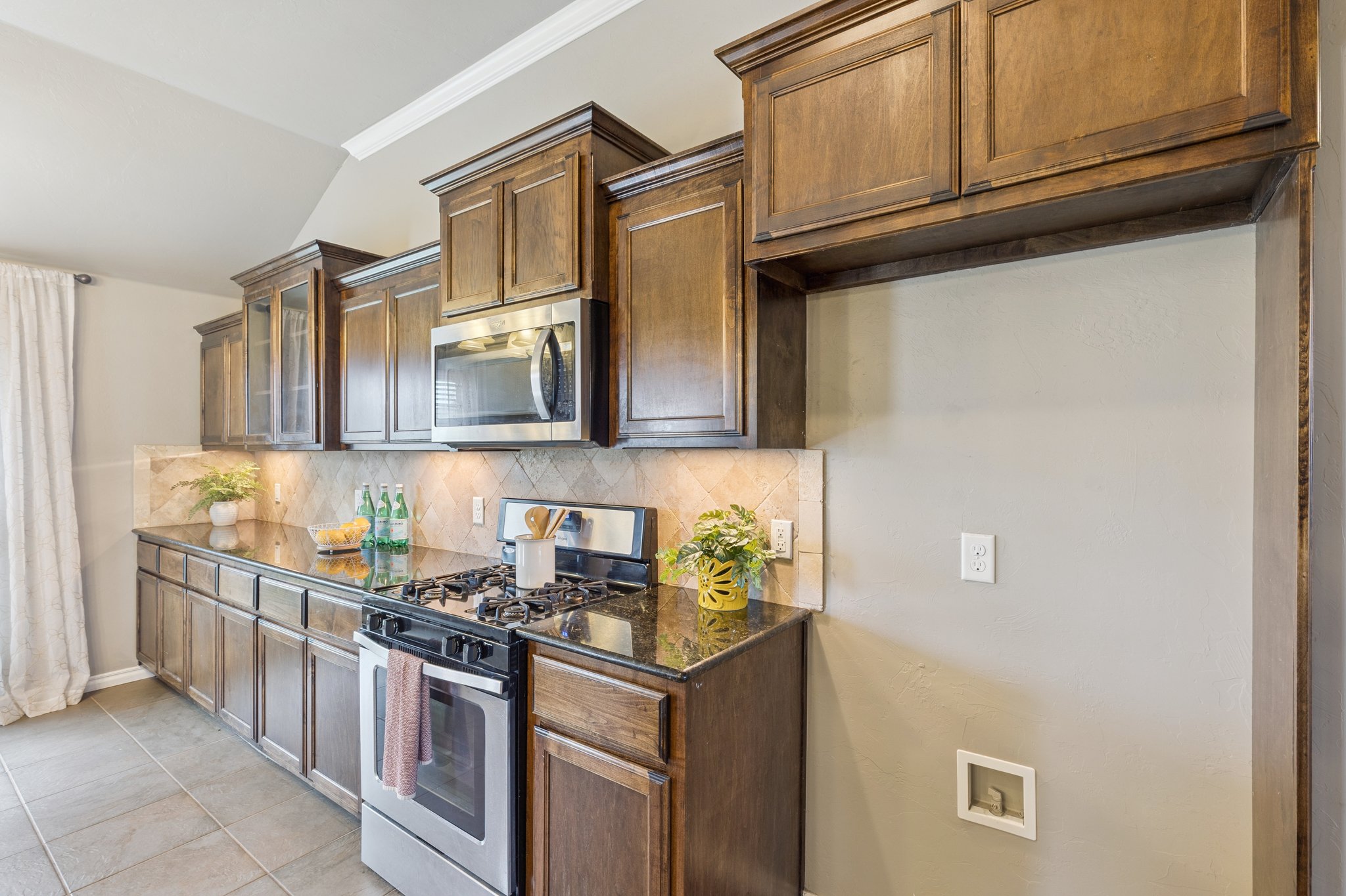 18313 Summer Grove Ave_011.jpg