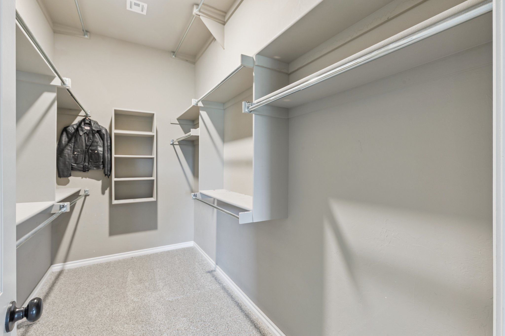 18313 Summer Grove Ave_019.jpg