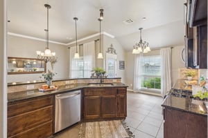 18313 Summer Grove Ave_012.jpg