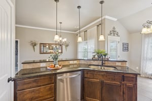 18313 Summer Grove Ave_013.jpg