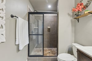 18313 Summer Grove Ave_017.jpg