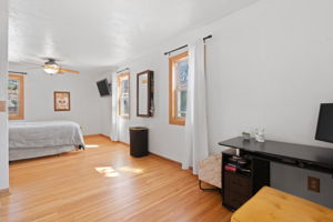  Photo 45