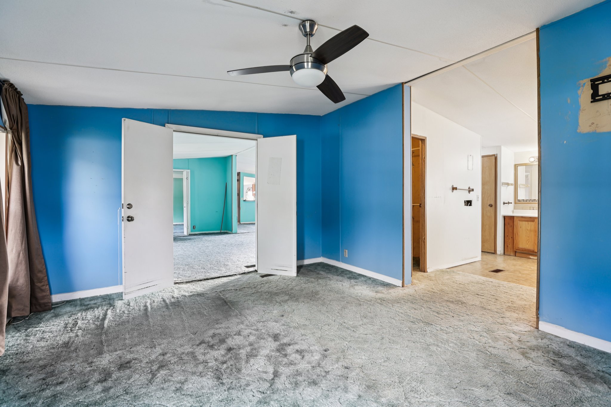 Jones Dr-S1110-010.jpg