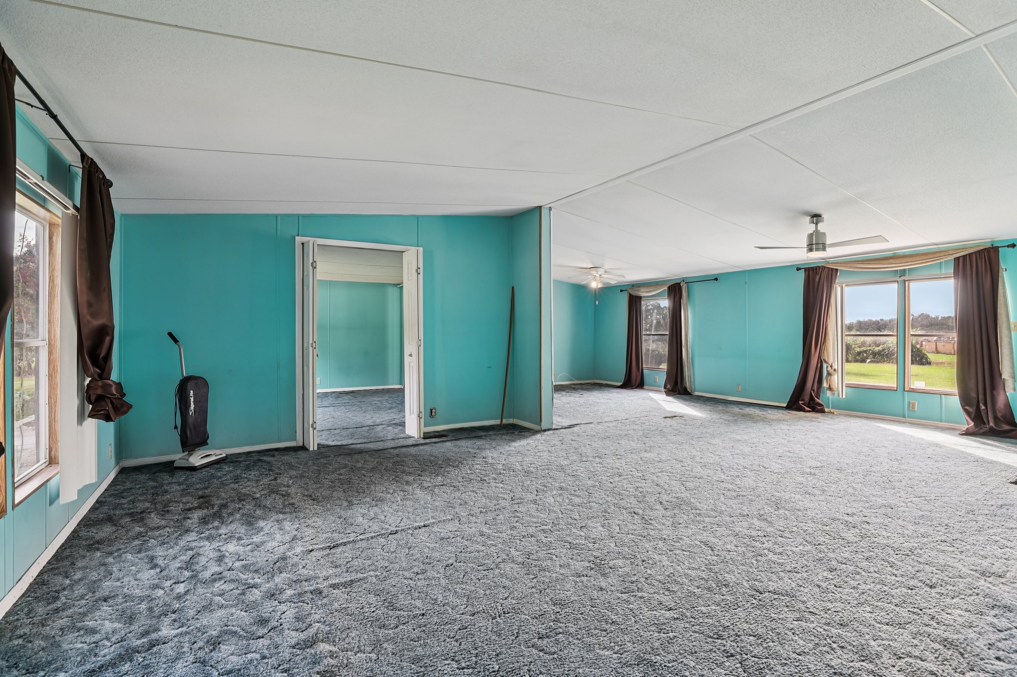 Jones Dr-S1110-012.jpg